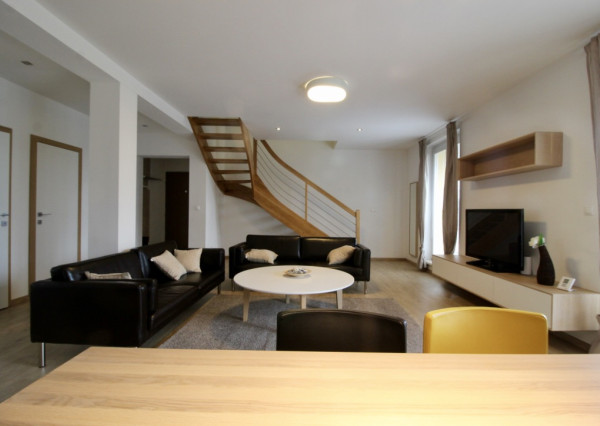 3 - izbový mezonetový byt centrum