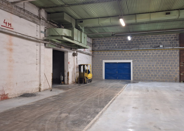 Prenajmeme skladovú halu o výmere 2008 m2 v obci Oščadnica.