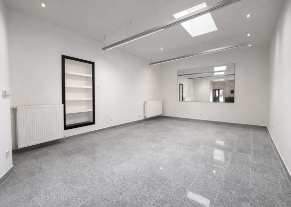 Moderný komerčný priestor v centre mesta