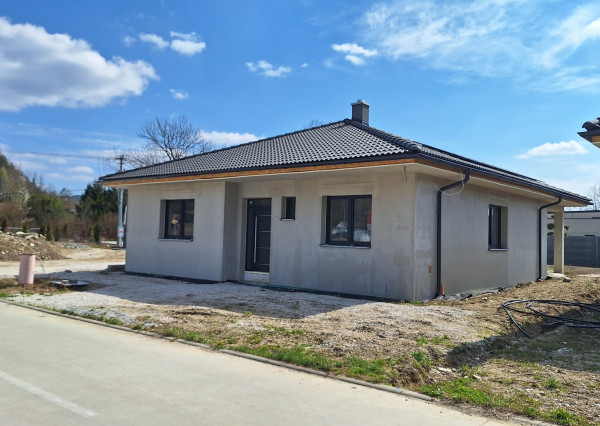 Predáme nízkoenergetický bungalov v Svederníku