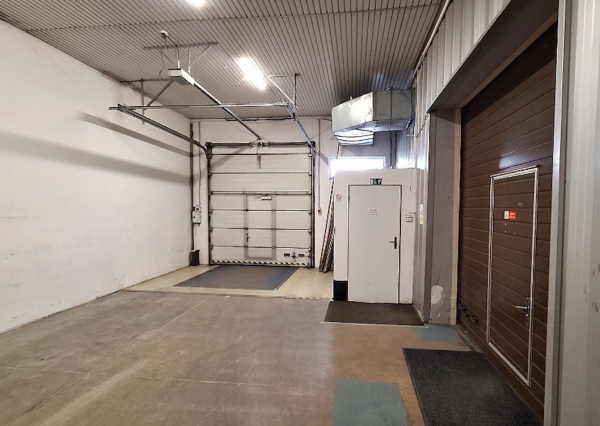Skladový objekt s rozlohou 1 058 m² v areáli Žilina-Závodie