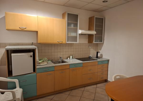 Skladovo-kancelársky objekt s rozlohou 606 m² v areáli Slovena