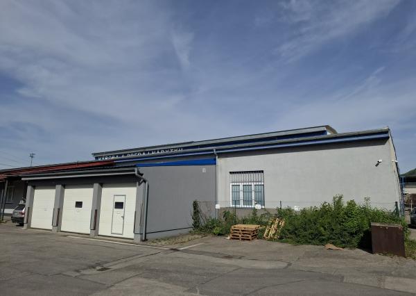 Skladovo-kancelársky objekt s rozlohou 606 m² v areáli Slovena