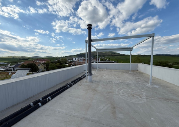 🌿 Vila Hôrky – moderná novostavba s 60 m² strešnou terasou DOHODA MOŽNÁ