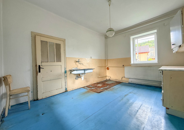 Rodinný dom 🏡 s výhľadom na Lietavský hrad – tehlový dom len 12 minút od Žiliny!