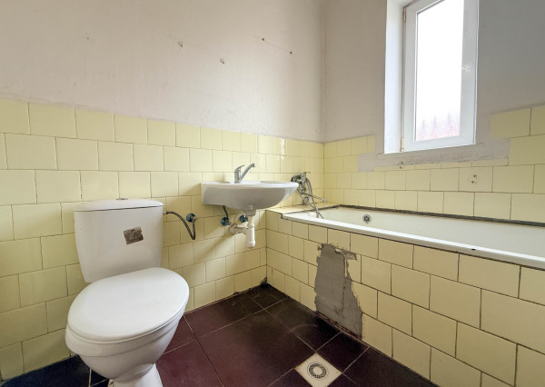 Rodinný dom 🏡 s výhľadom na Lietavský hrad – tehlový dom len 12 minút od Žiliny!