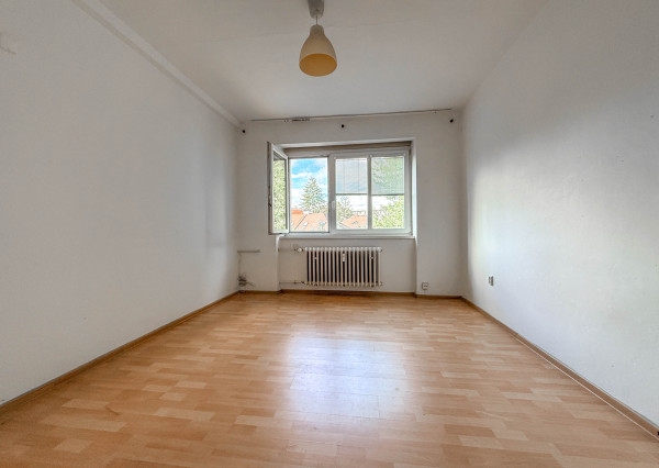 2 IZBOVÝ BYT TOP LOKALITA PRI BULVÁRI  TEHLOVÝ DOM  V.SPANYOLA