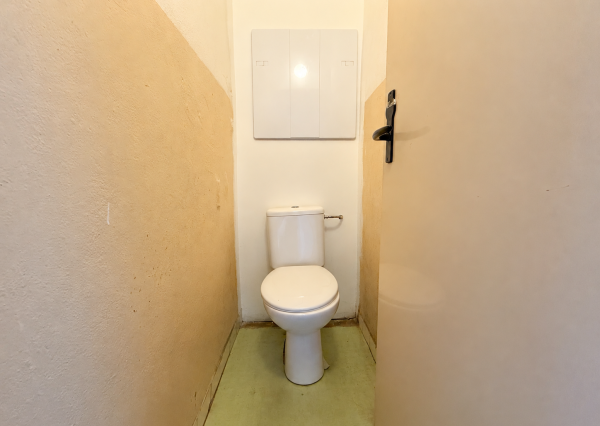 2 IZBOVÝ BYT TOP LOKALITA PRI BULVÁRI  TEHLOVÝ DOM  V.SPANYOLA