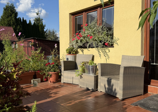 ✨ Dom s balkónmi, terasou, okrasnou záhradou a výbornou polohou 🌸REZERVOVANÉ