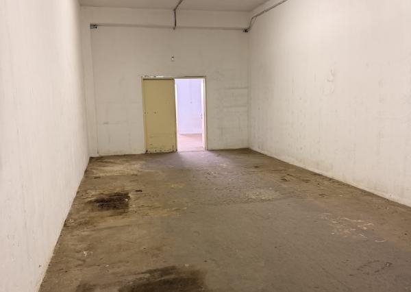 Skladovo-kancelársky objekt s rozlohou 606 m² v areáli Slovena