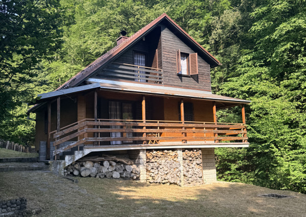 🏡 Chata Nesluša
