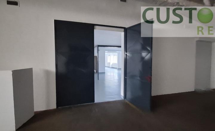 Prenajmeme sklad o výmere 488 m2 v Žiline. - fotografia 19