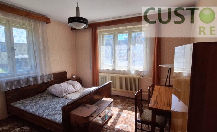 Predáme rodinný dom v obci Konská pri Rajeckých Tepliciach. - fotografia 3