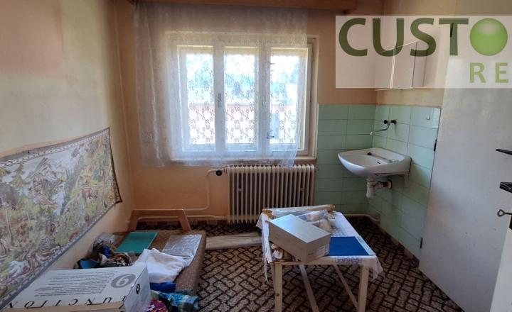 Predáme rodinný dom v obci Konská pri Rajeckých Tepliciach. - fotografia 8