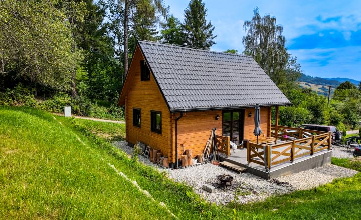 Krásna slnečná chata vo Veľkom Rovnom - fotografia 3
