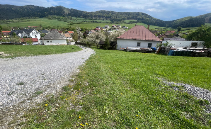Stavebný pozemok v Lietavskej Svinnej - fotografia 4