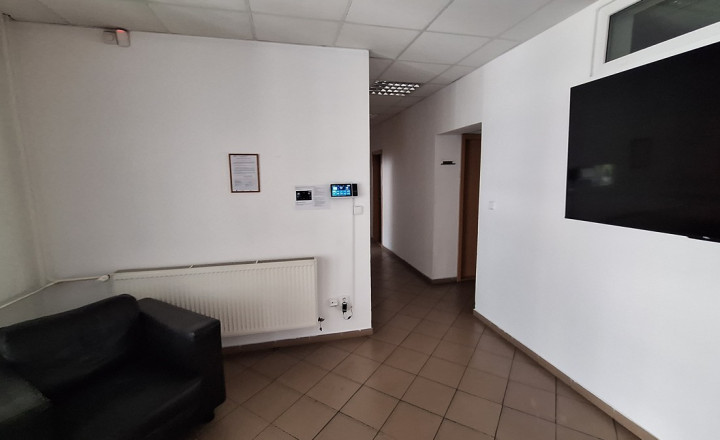 Predáme halu v Žiline o výmere 2466 m2,  s pozemkom 3572 m2 - fotografia 14