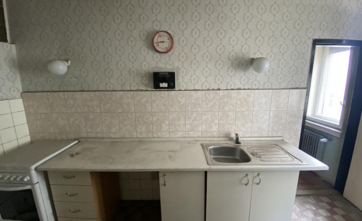 Veľký mestský 2 a pol izbový byt v centre - REZERVOVANÉ - fotografia 1
