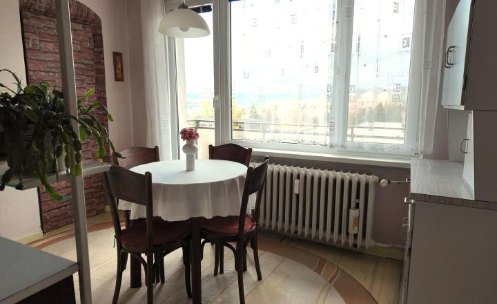 Priestranný 2-izbový byt s lodžiou a balkónom Hliny VI REZERVOVANÉ! - fotografia 3
