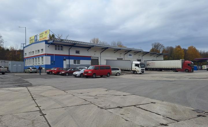 Prenajmeme halu na Košickej ulici v Žiline o výmere 400 m2 - fotografia 1