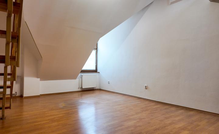 Kancelársky priestor s parkovaním v širšom centre VÝHODNÁ CENA! - fotografia 3