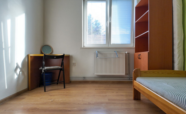 Veľkorysý rodinný dom v Žiline - mestská časť Budatín ZNÍŽENÁ CENA! - fotografia 12