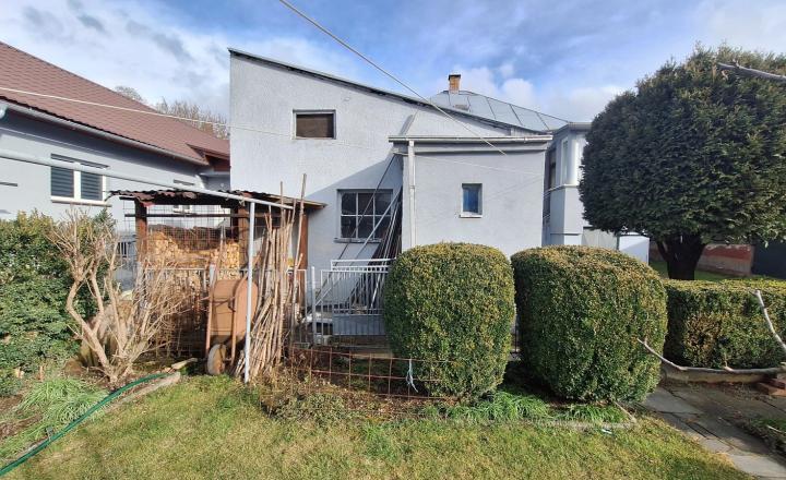Predáme 3 izbový dom v  Žiline – Bytčici  s pozemkom 392 m2 - fotografia 7