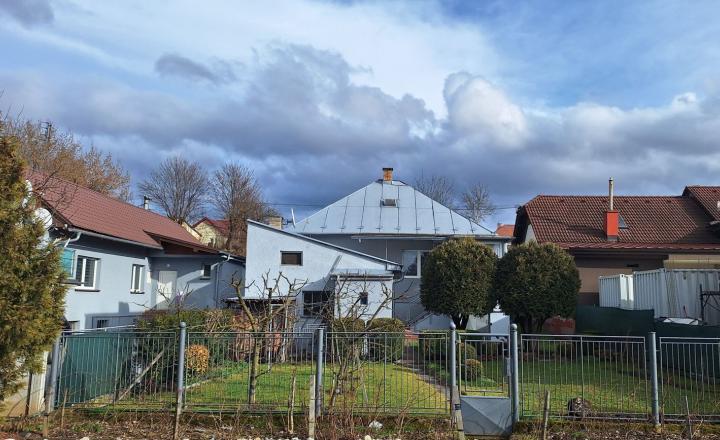 Predáme 3 izbový dom v  Žiline – Bytčici  s pozemkom 392 m2 - fotografia 15
