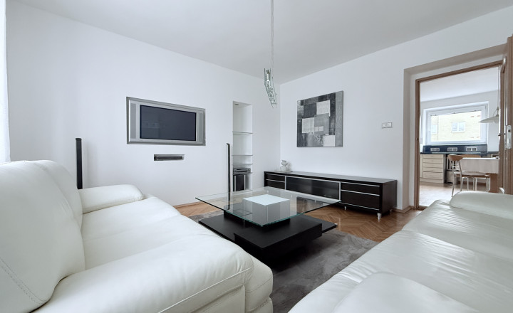REZERVOVANÉ 🏡 2i tehlový byt priamo na Bulvári – TOP lokalita Žilina - fotografia 10