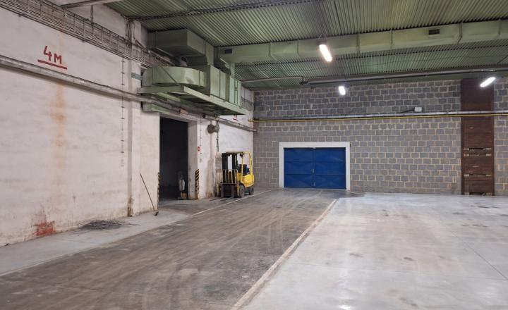 Prenajmeme skladovú halu o výmere 2008 m2 v obci Oščadnica. - fotografia 16