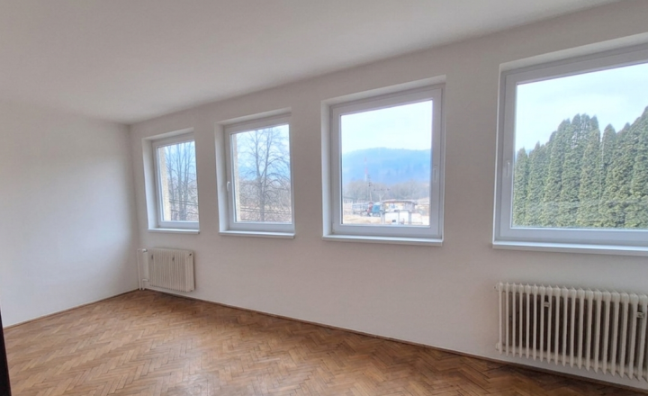 Prenajmeme kancelárie od 15 m2 v Oščadnici - fotografia 5