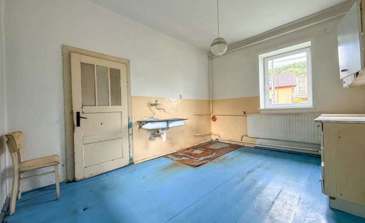 REZERVOVANÉ Rodinný dom 🏡 s výhľadom na Lietavský hrad – tehlový dom len 12 minút od Žiliny! - fotografia 6