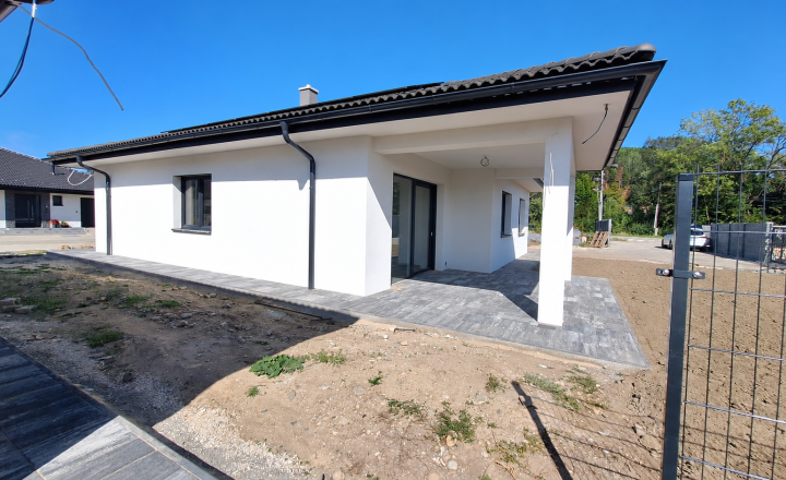 Predáme bungalov v Svederníku od DJS Architecture s.r.o. - fotografia 8