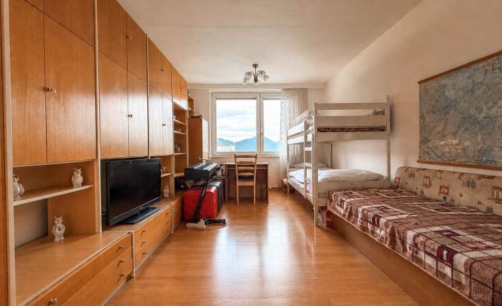 3 izbový byt s veľkorysou výmerou 82 m² a dvomi lodžiami - fotografia 7