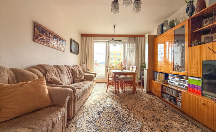 3 izbový byt s veľkorysou výmerou 82 m² a dvomi lodžiami - fotografia 2