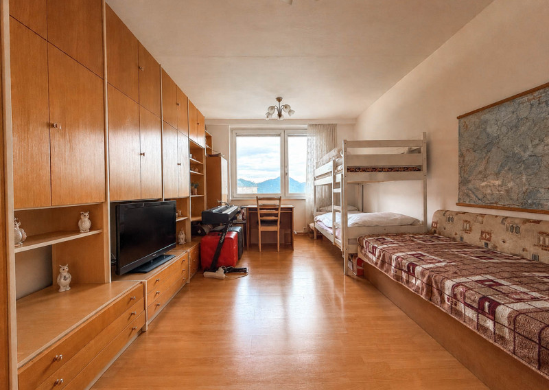 3 izbový byt s veľkorysou výmerou 82 m² a dvomi lodžiami