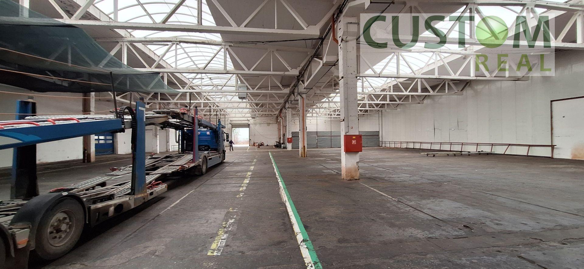 Ponúkame vám nájom výrobnej haly v Žiline o výmere 3506 m2.