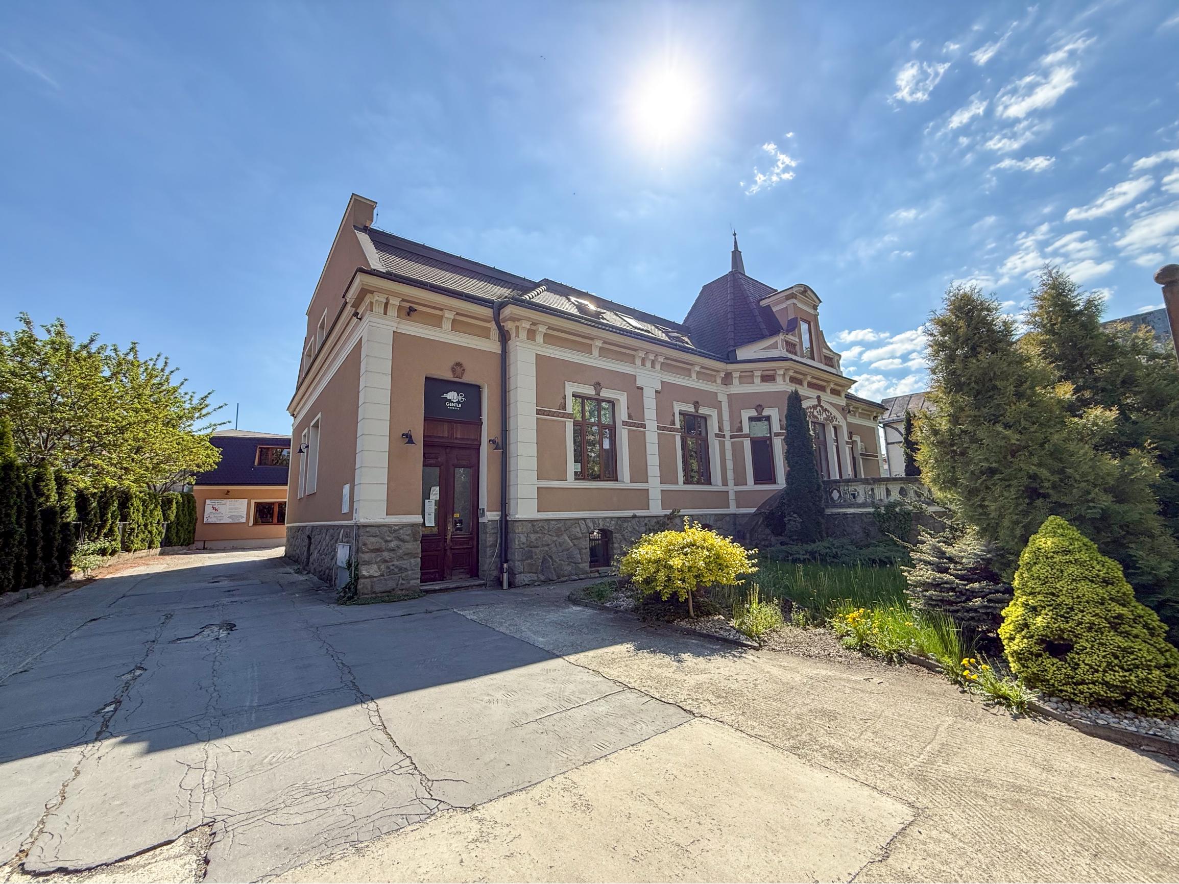 Reprezentatívna kancelária v centre mesta s parkovaním