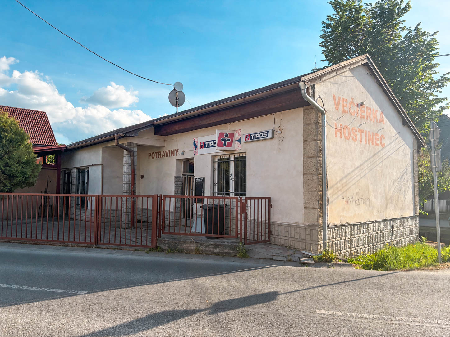 Budova obchodu a služieb - Rosina